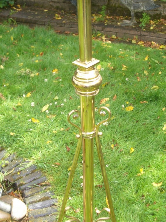 Antique Victorian Ornate Brass Telescopic Standard Lamp