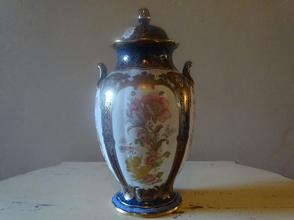 Antique Losol Ware Bourbon Vase With Cover