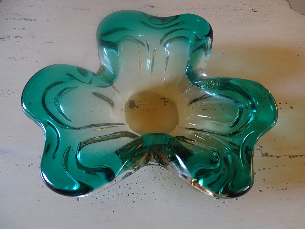 Vintage Murano Green Glass Clover Leaf Ashtray Nibble Dish
