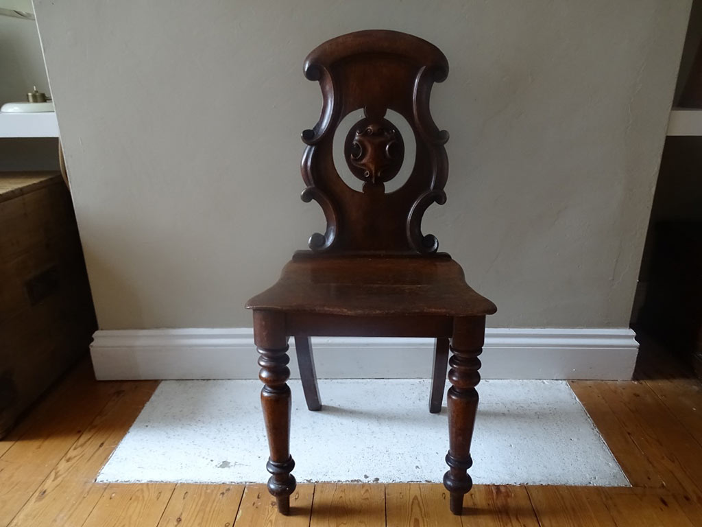 Victorian Calved Mahogany Sheild Back Hall Chair